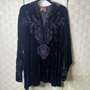 Johnny Was Black Velvet Embroidered Blouse – Size XL